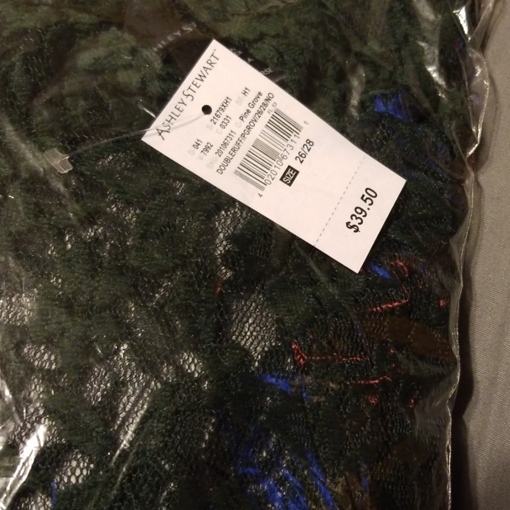 4X (26/28) Plus Size Bell Sleeve Sheer Top - Picture 3 of 6